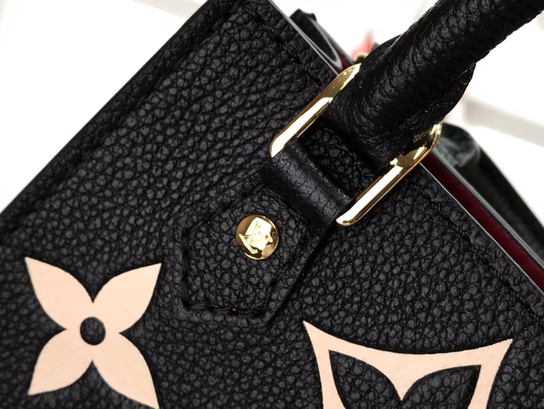 L0vis Vvtt0n Monogram Petit Sac Plat Bag Replica Black M80449