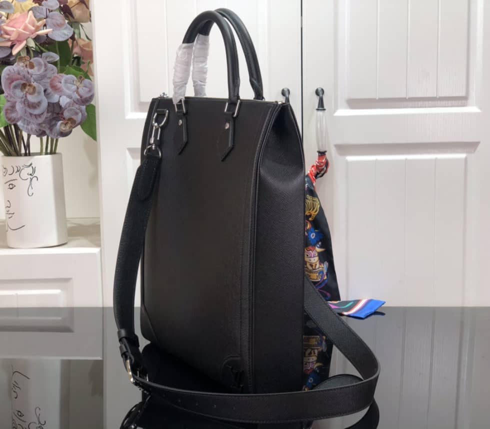 L0vis Vvtt0n Vertical Tote Satchel Shoulder Handbag M30811 Replica Mens Bag