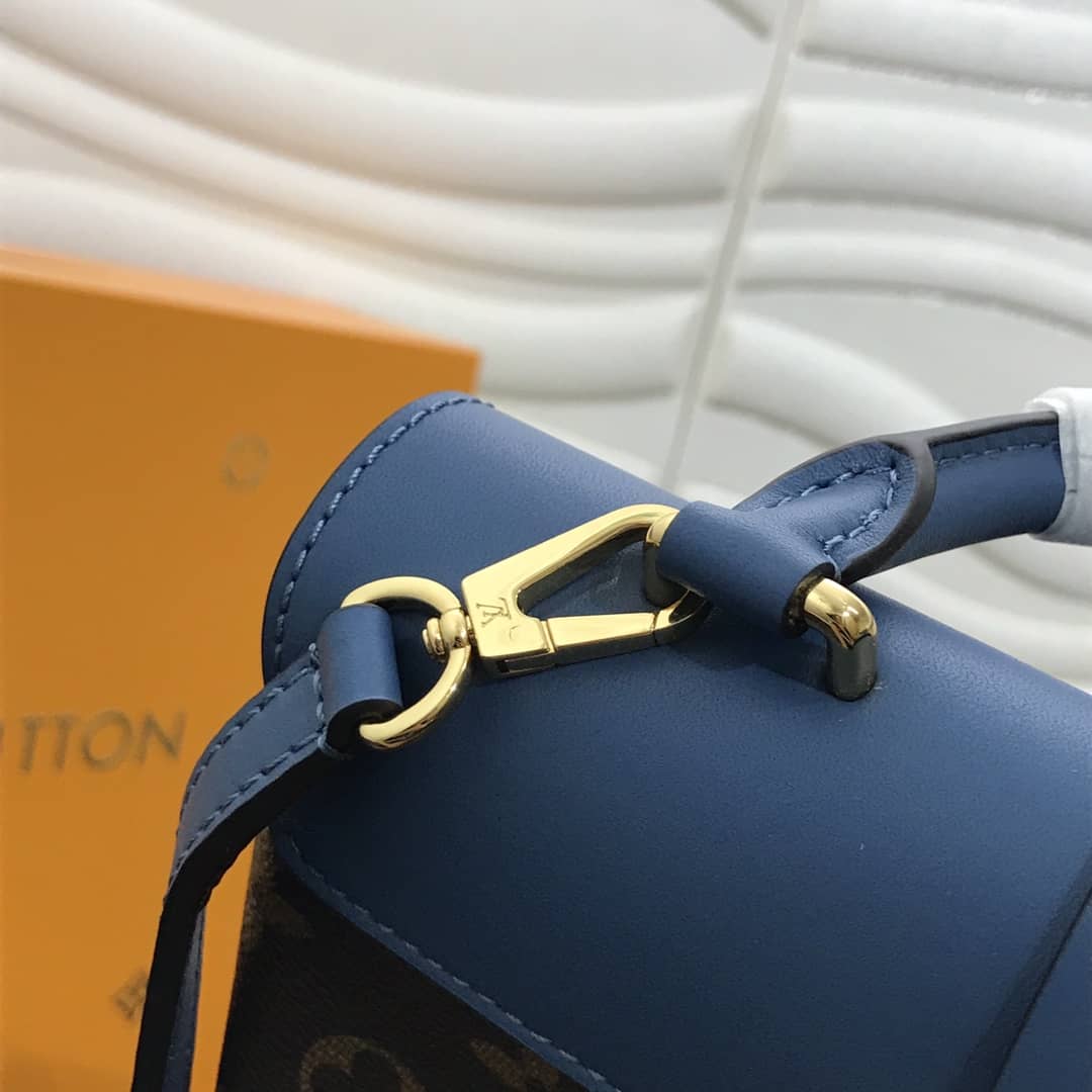 L0vis Vvtt0n Locky BB Replica Crossbody Handbag Blue M44321