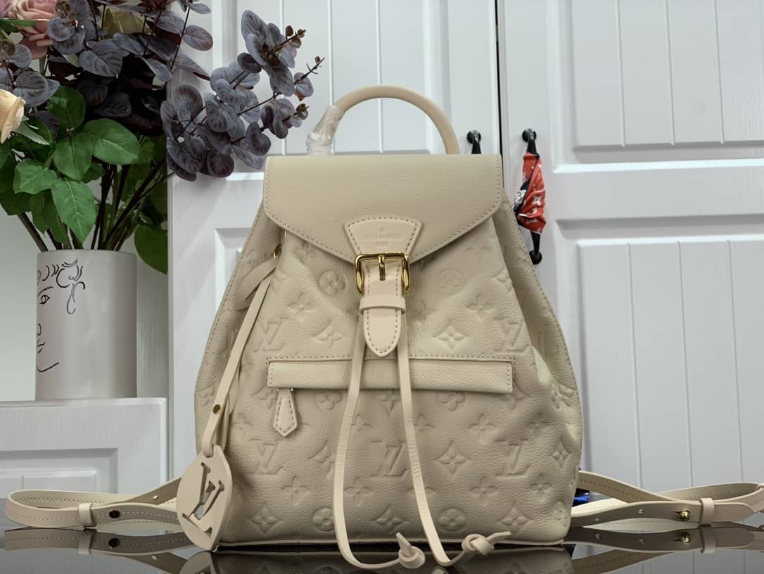 L0vis Vvtt0n Ann Platt Montsouris PM Noir Leather Replica Backpack Cream M45205