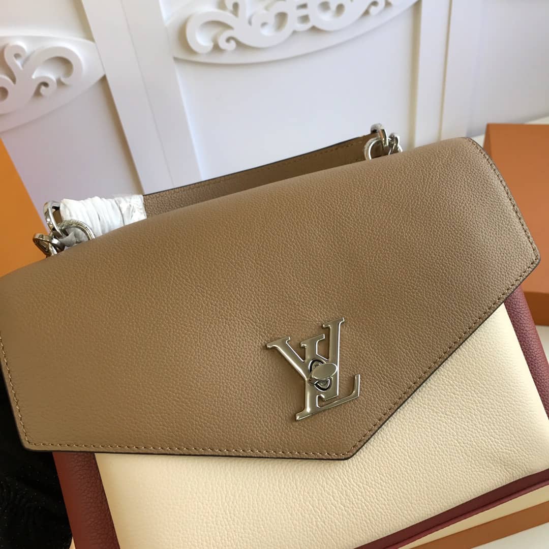 L0vis Vvtt0n MyLockMe 2way Leather Grain Replica Satchel Yellow M54849