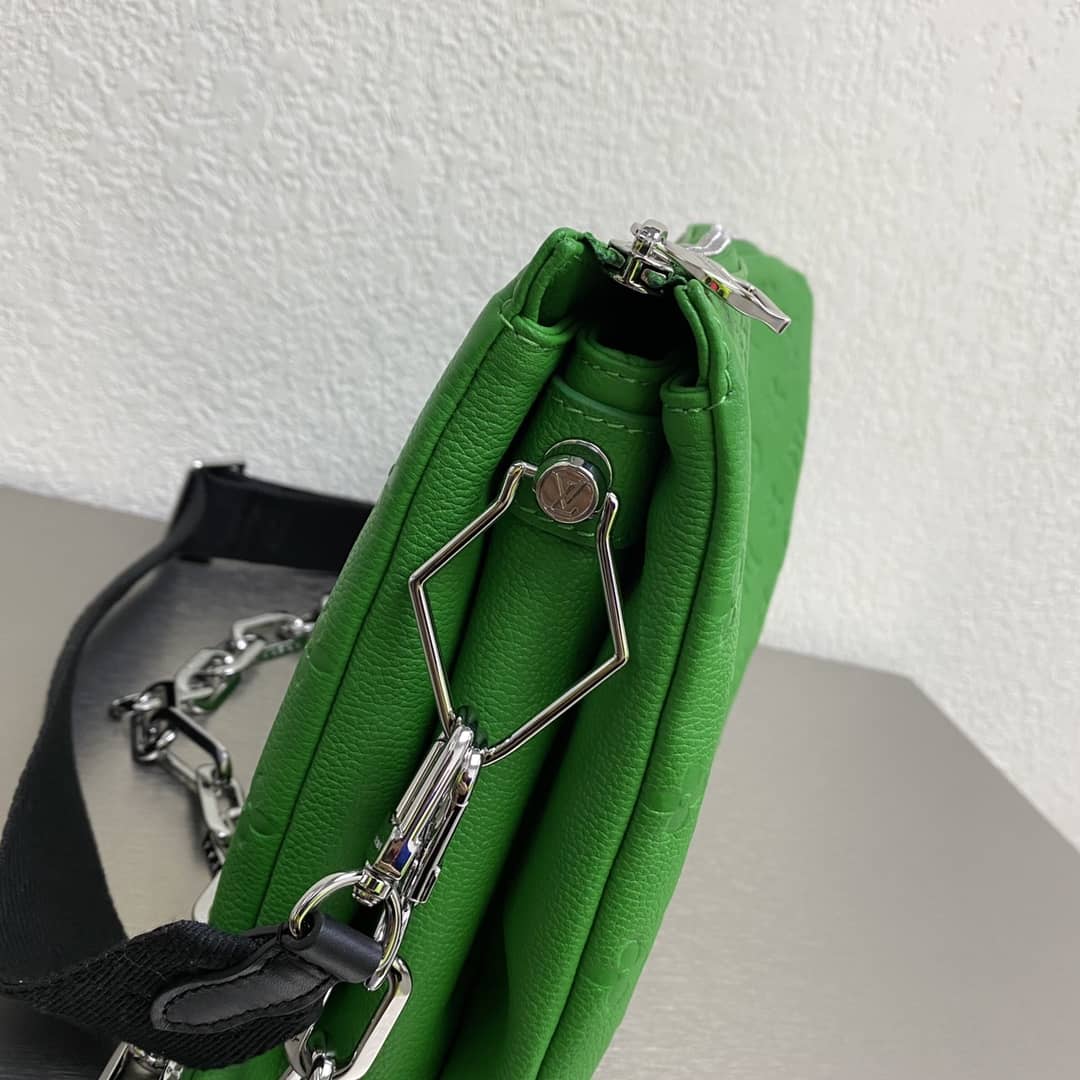 Cheap L0vis Vvtt0n Chain Clutch Bag Green Online