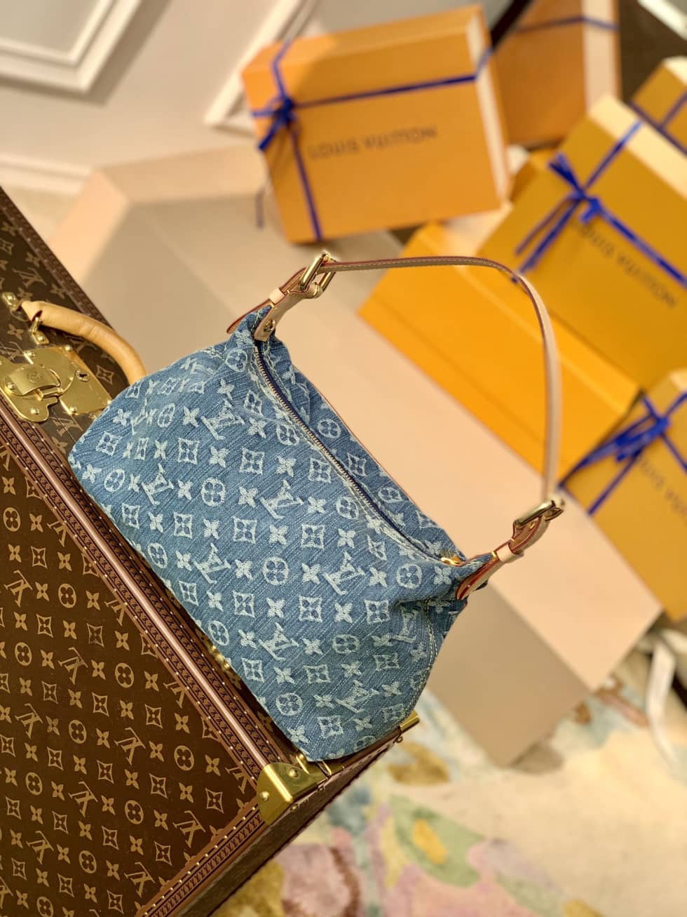 L0vis Vvtt0n Denim Vintage M44464 Replica Shoulder Bag