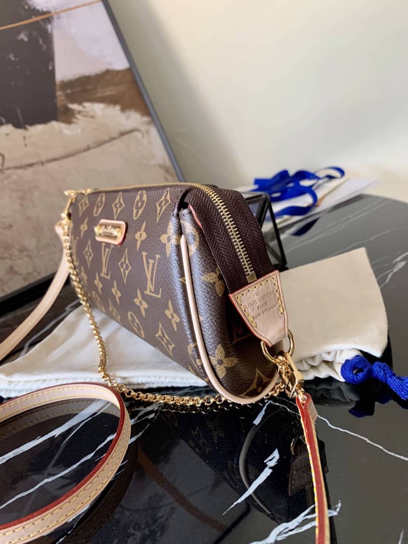 L0vis Vvtt0n Eva Monogram Chain Replica Shoulder Bag M95567