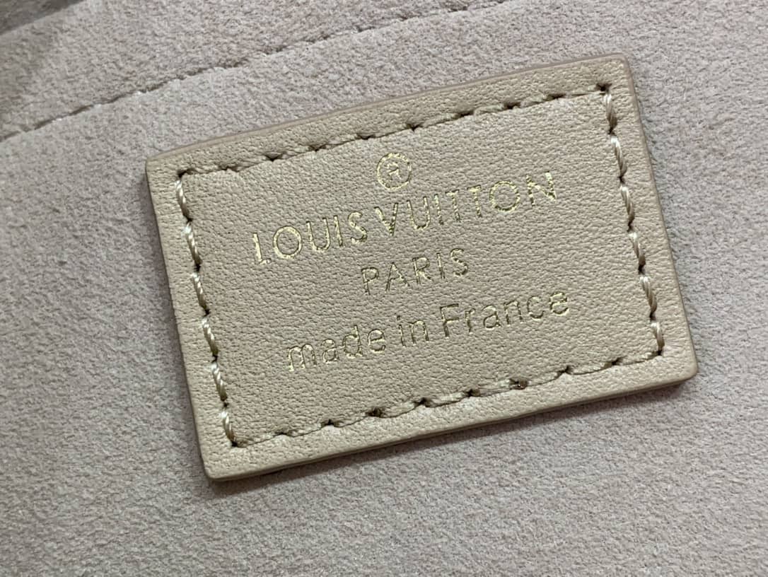 L0vis Vvtt0n Damier Quilt Lambskin Troca MM H27 Replica Bag Apricot M59114