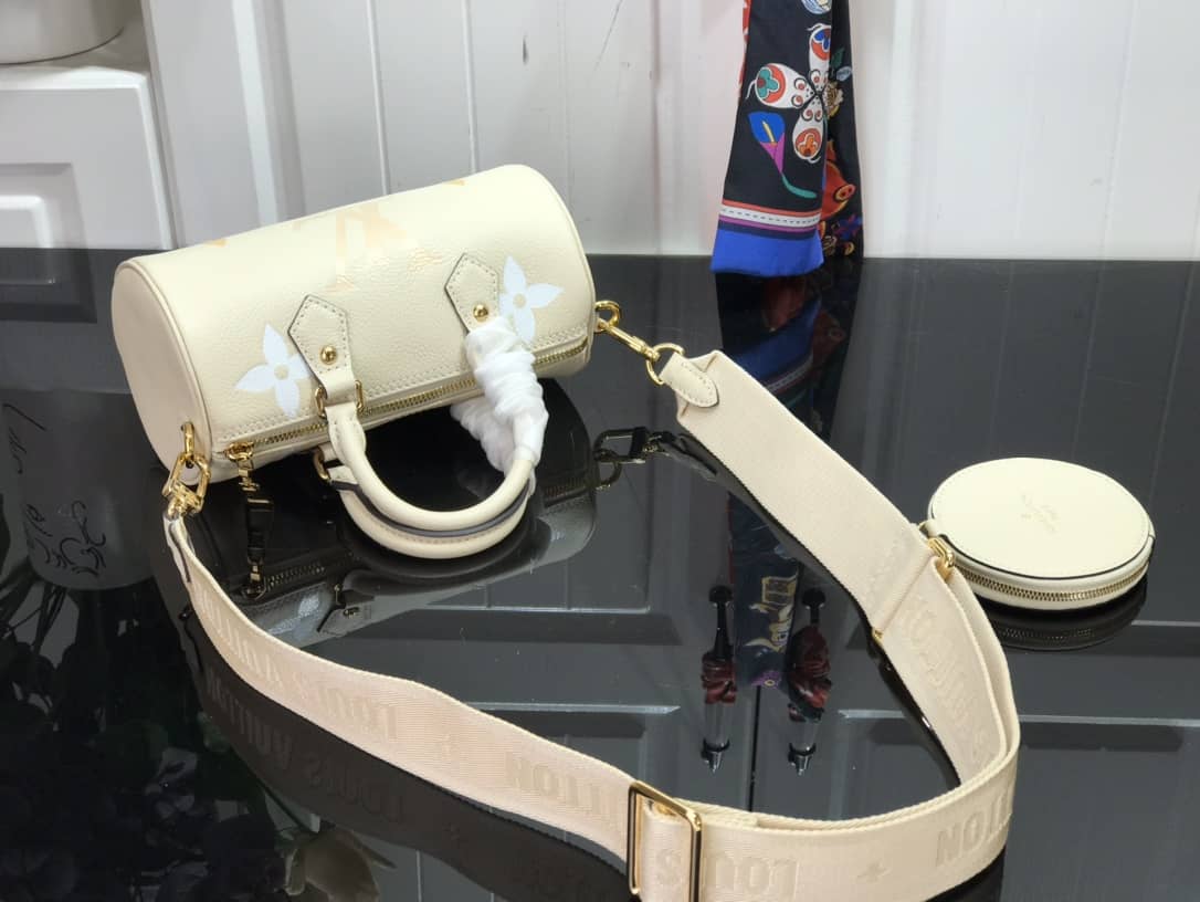 L0vis Vvtt0n Papillon BB Monogram Empreinte Leather Replica Bag M45708