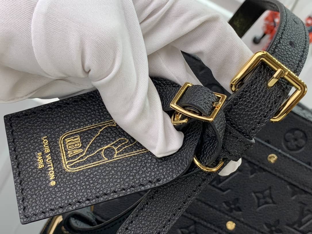 L0vis Vvtt0n Crossbody Dupe X NBA Handle Trunk Ball Grain Leather  M57971(ColaReps)