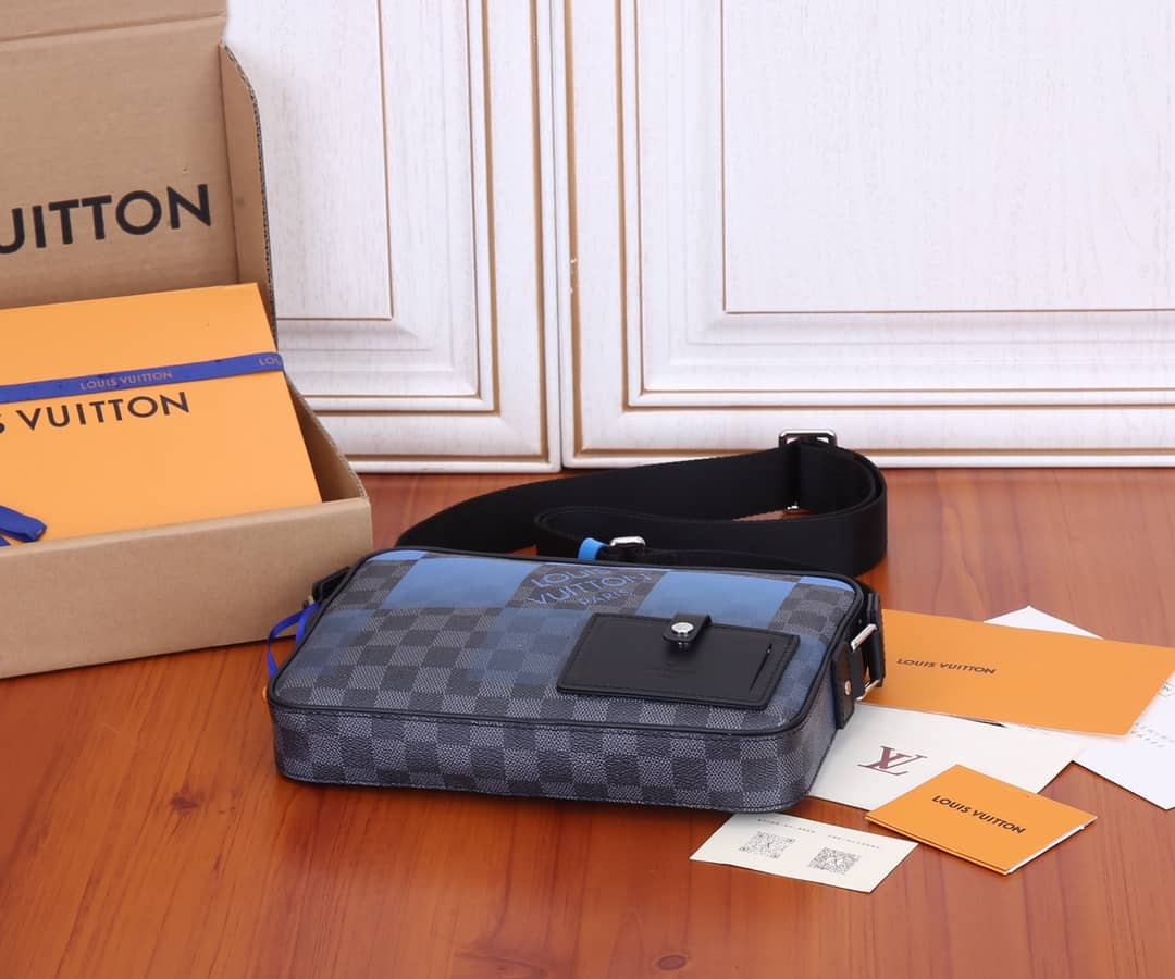 L0vis Vvtt0n Alpha Damier Graphite Giant Messenger Bag Replica Blue N40408