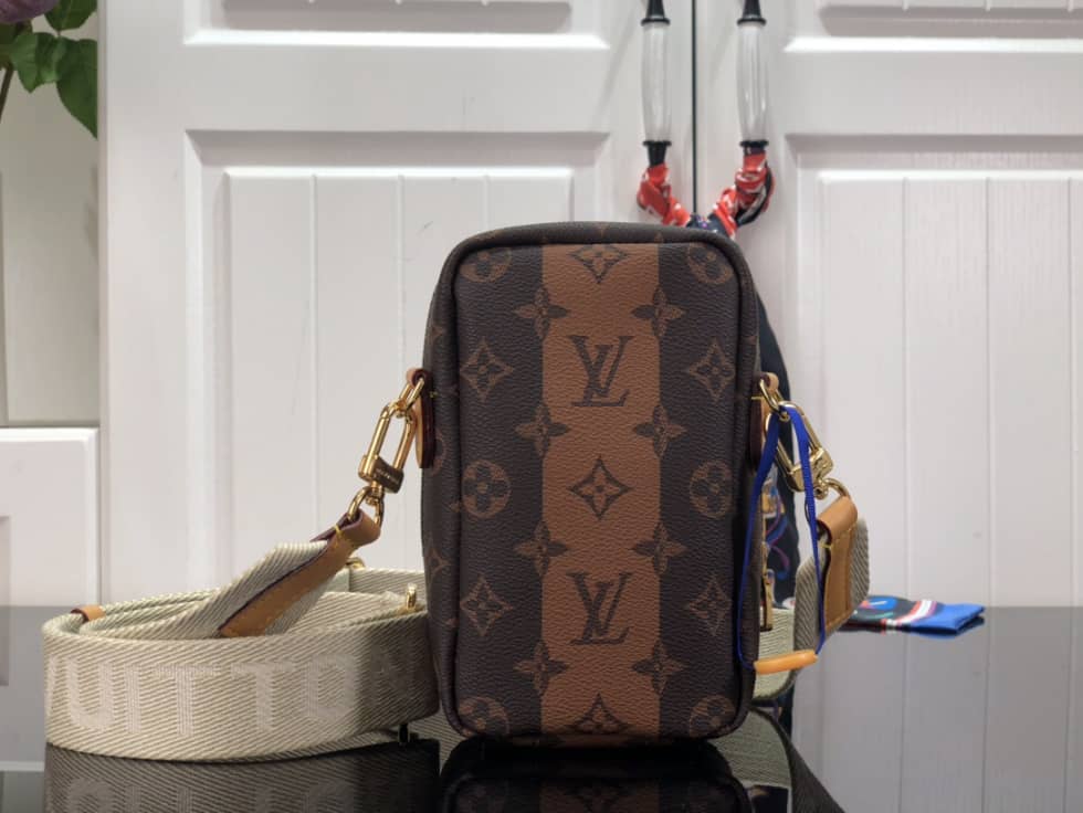 L0vis Vvtt0n x Nigo Flap Double Pouch Brown M81005 Replica Phone Bag