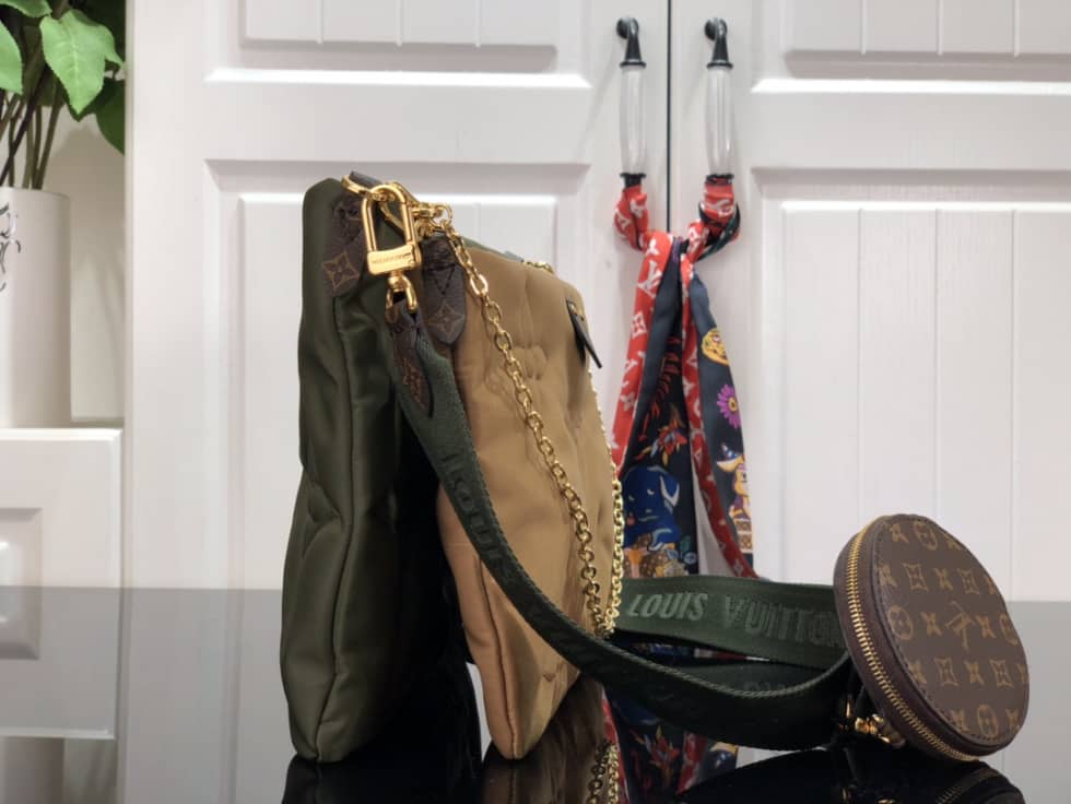 L0vis Vvtt0n Maxi Multi Pochette Accessoires M58977 Replica Shoulder Bag