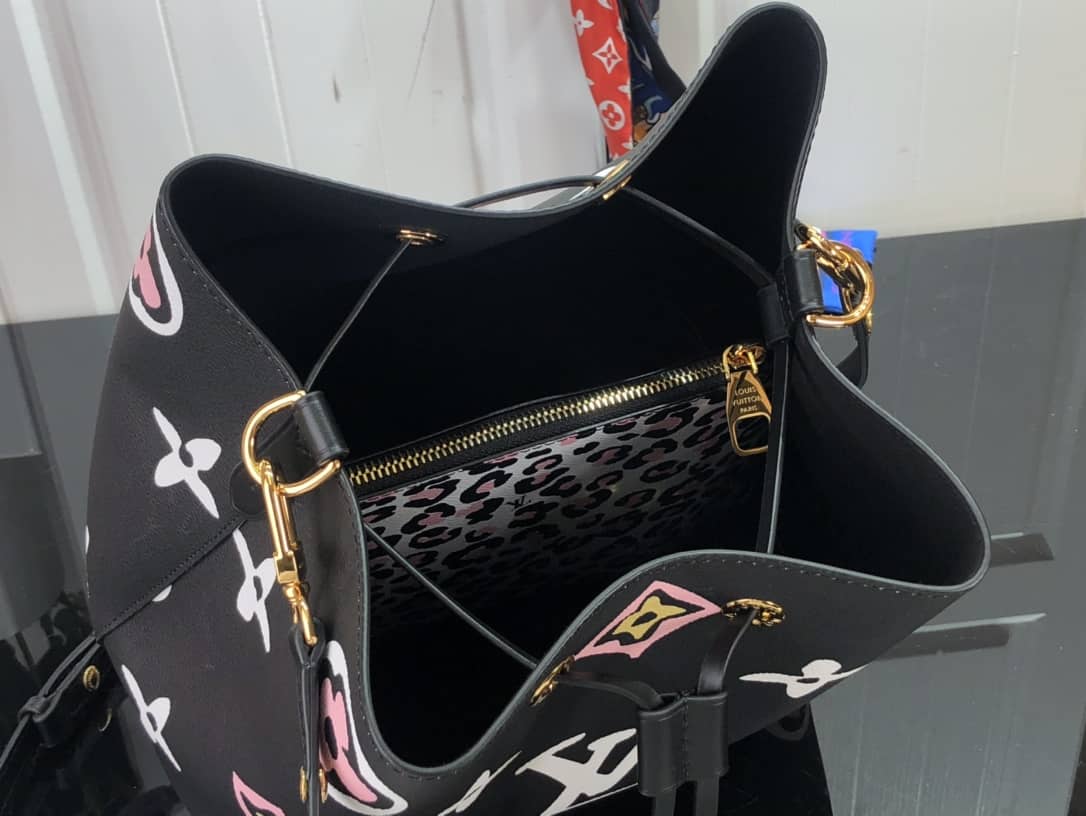 L0vis Vvtt0n Neo Noe Monogram Leather Replica Bag Black M44679