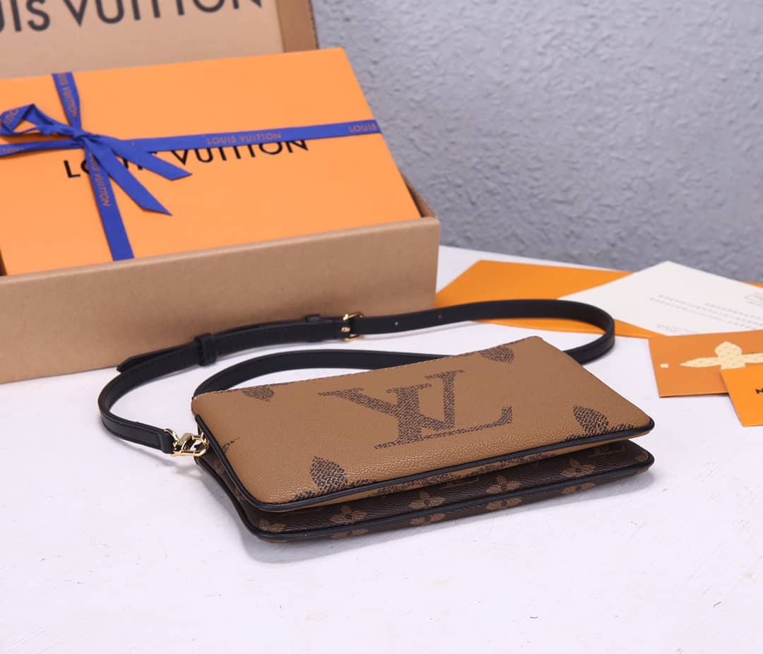 L0vis Vvtt0n Pochette Double Zip Monogram Replica Bag M69203