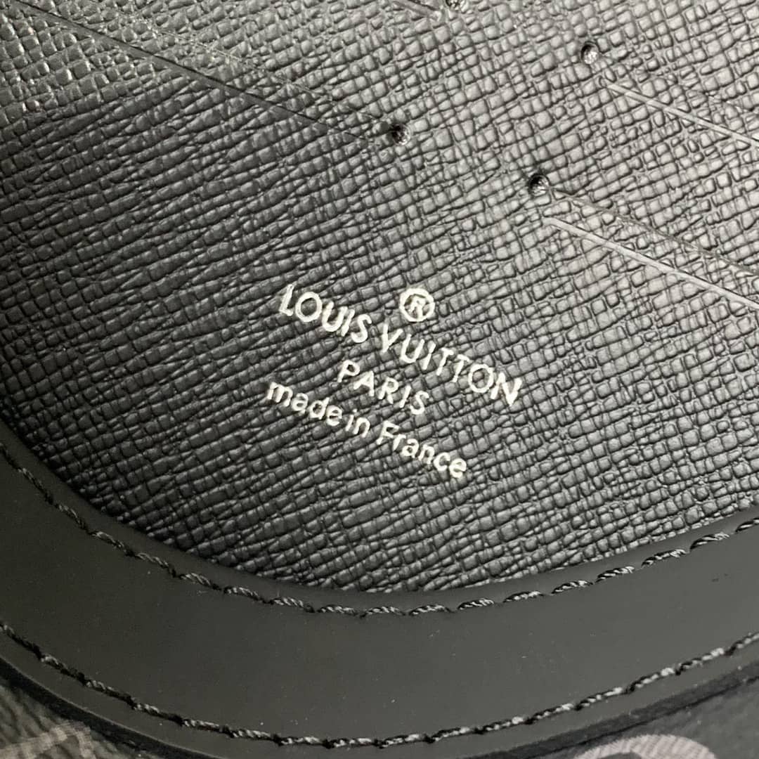 L0vis Vvtt0n Monogram Titanium Canvas Pochette Voyage MM M41696 Replica Clutch