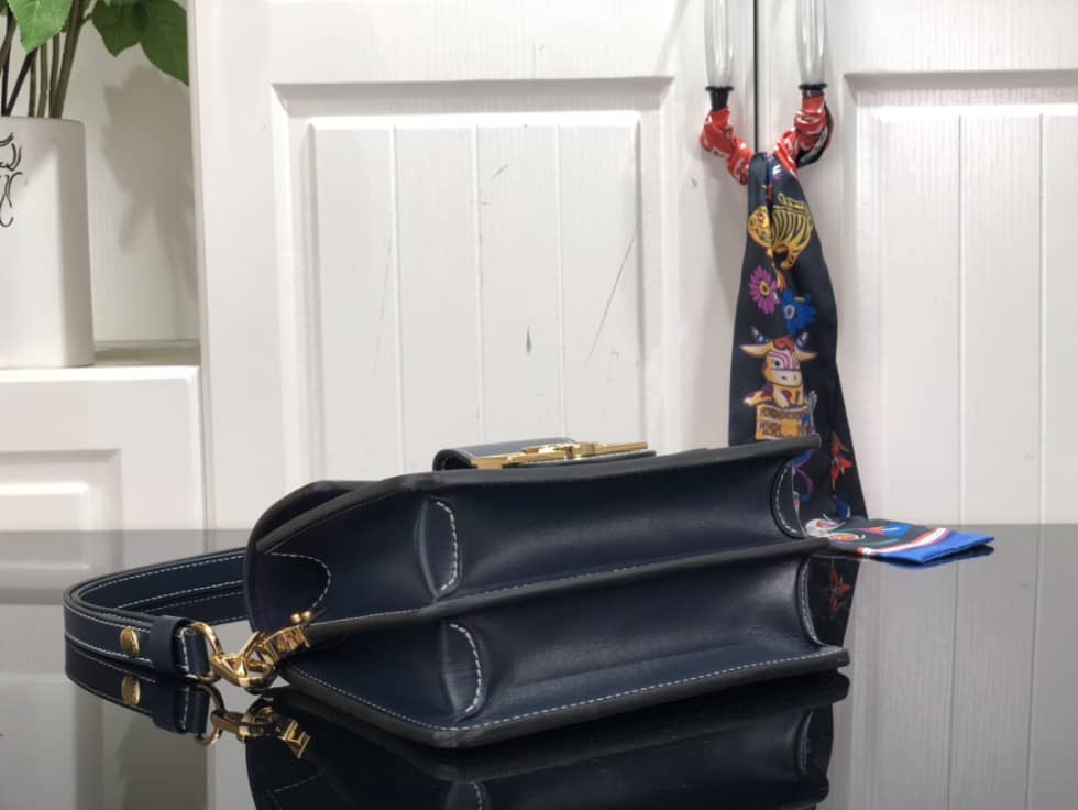 L0vis Vvtt0n Monogram Denim Dauphine Mini M59716 Replica Shoulder Bag