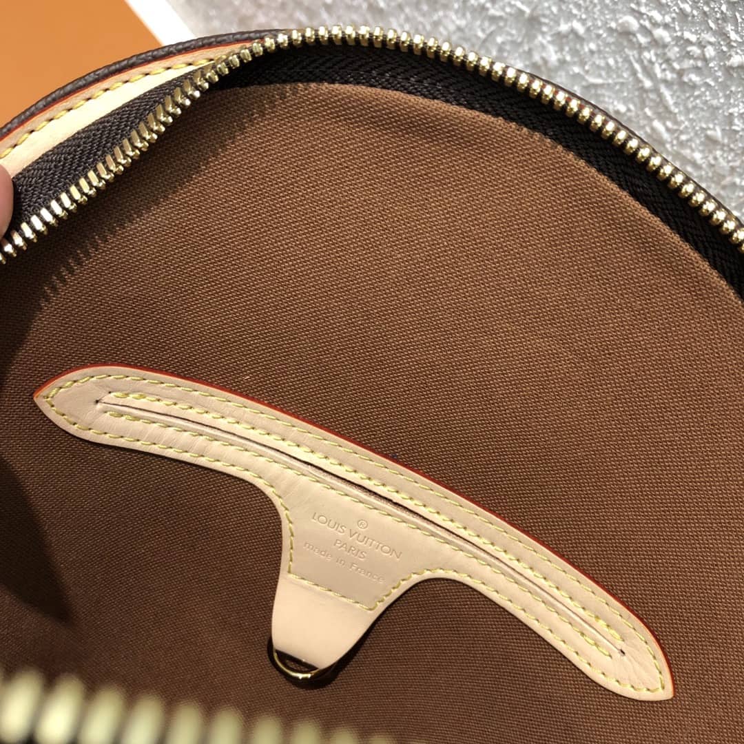 L0vis Vvtt0n Ellipse Monogram Canvas Backpack