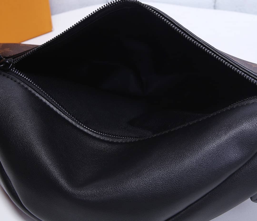 LV Bum Bag Dupe Monogram Eclipse Discovery  M44336