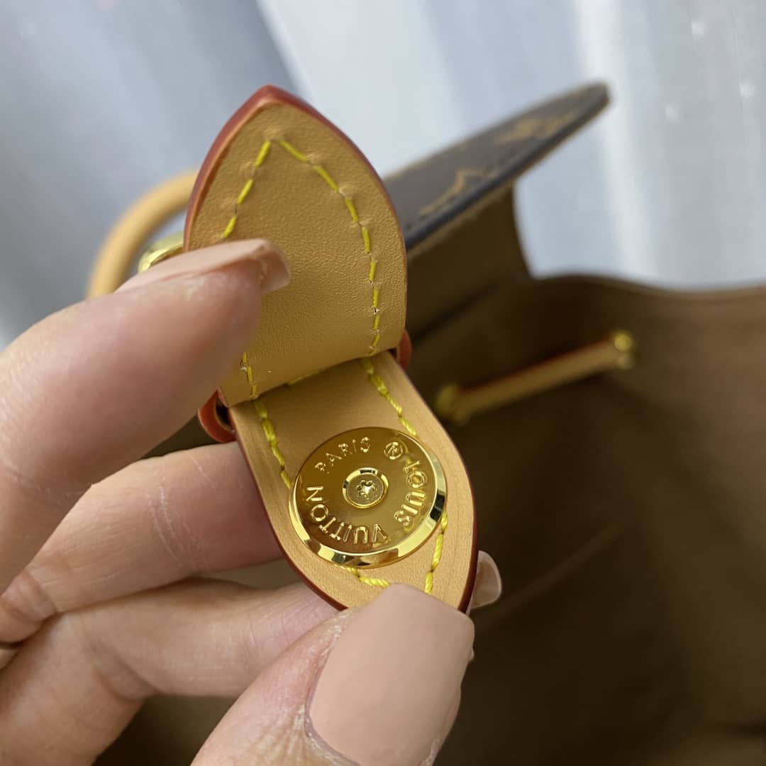 Best Replica L0vis Vvtt0n Monogram Canvas Montsouris BB Replica Bag M45516 Brown(ColaReps)