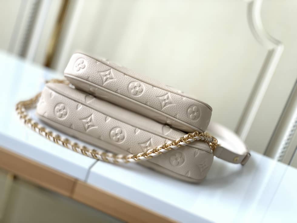 L0vis Vvtt0n Monogram Empreinte Multi Pochette Accessoires M80447 Replica