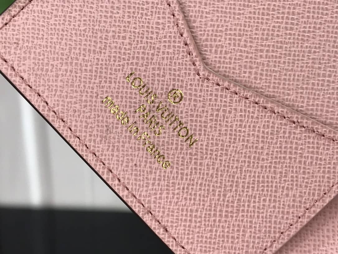 l0vis vvtt0n christmas u1u1enne monogram passport cover replica m69746