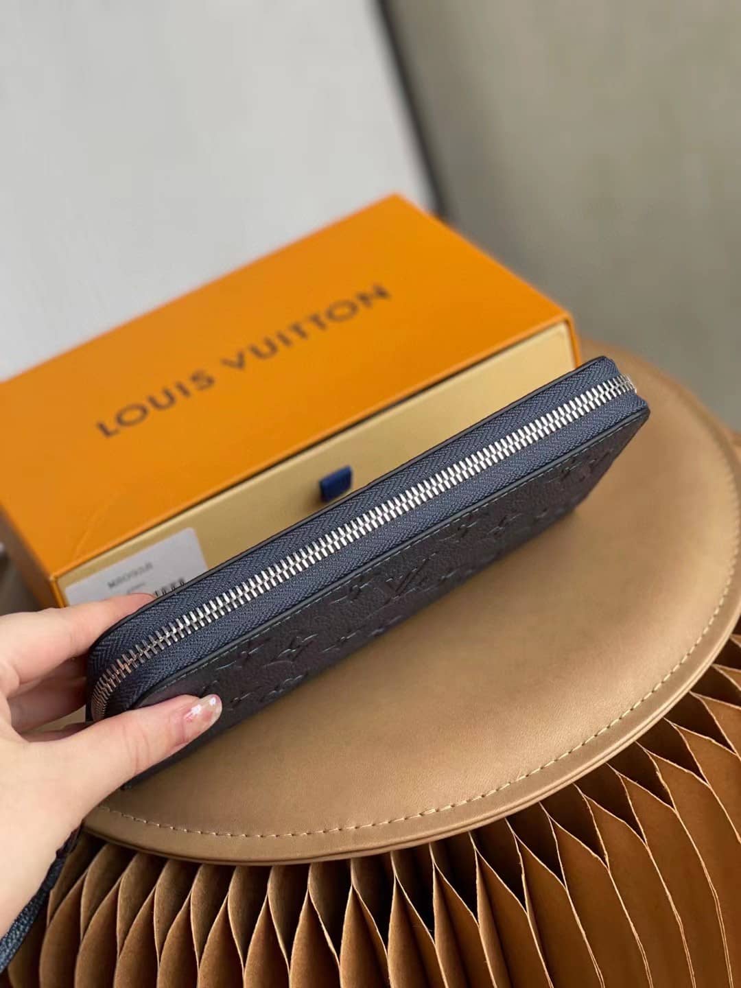 L0vis Vvtt0n Long Wallet Zippy Empreinte Navy Blue M80958 Replica Wallet