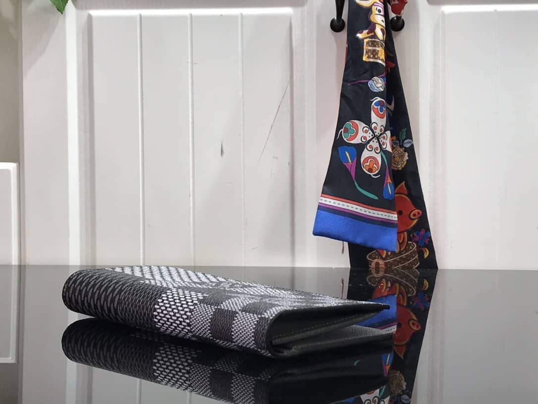 L0vis Vvtt0n Multiple Wallet Damier Infini Leather Replica Gray N60440