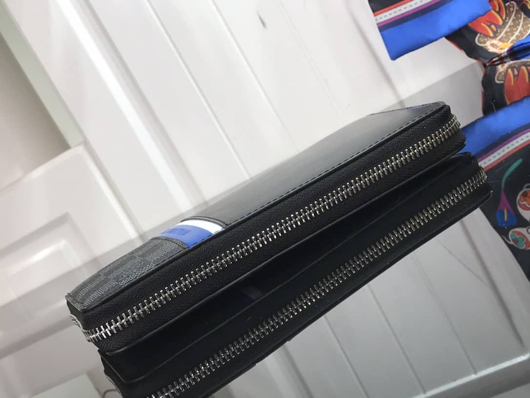 L0vis Vvtt0n Wallet Dupe Zippy  Classic Monogram Pattern  M56829