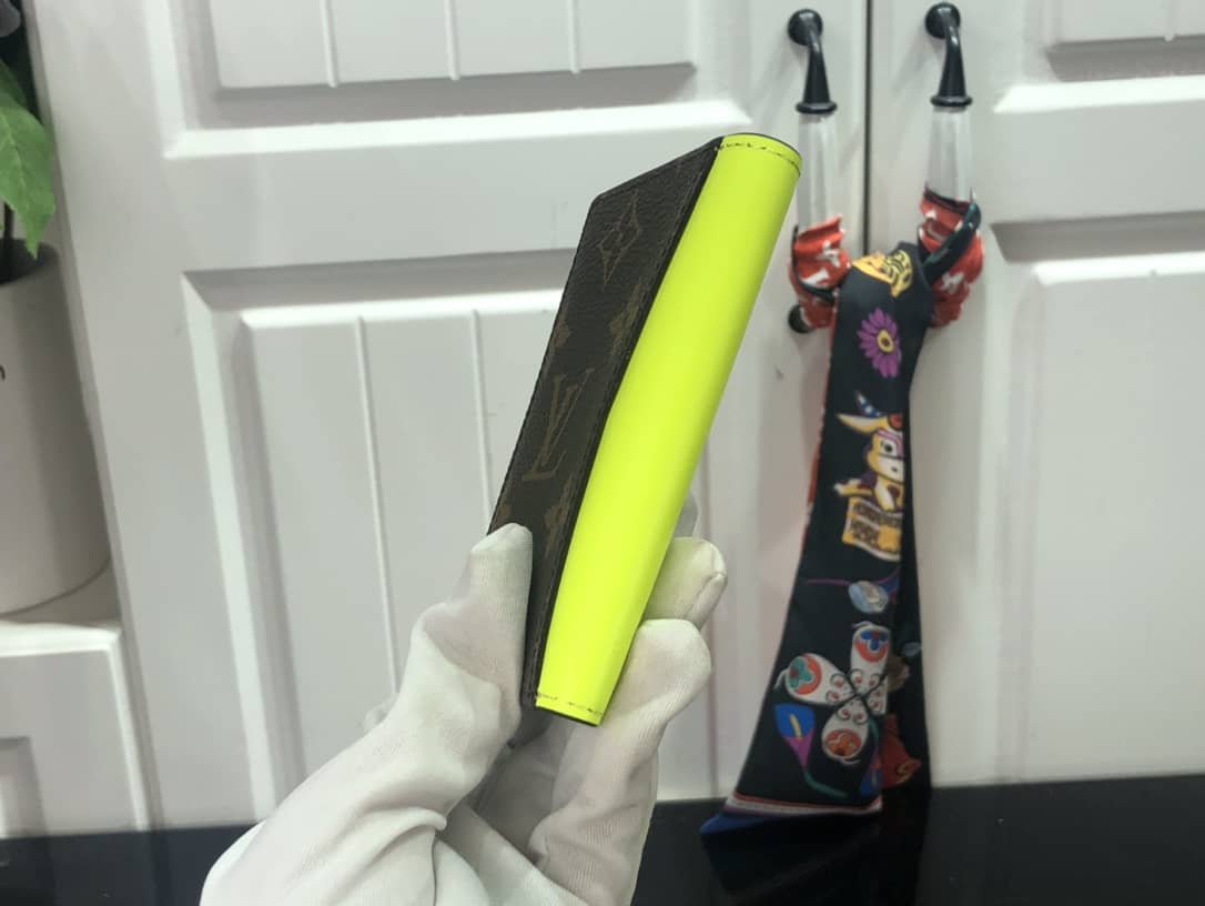 L0vis Vvtt0n Pocket Organizer Monogram Neon Card Holder Replica Yellow M80779