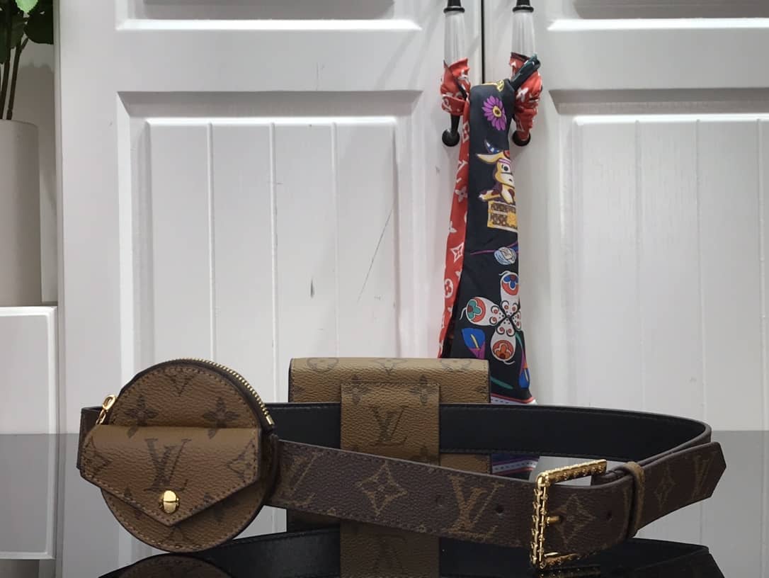 L0vis Vvtt0n Escale Daily Multi Pocket 30mm Belt Yellow Replica M0253Y