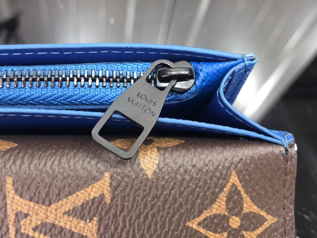 L0vis Vvtt0n Monogram Long Leather Brazza Wallet Replica Blue M80790