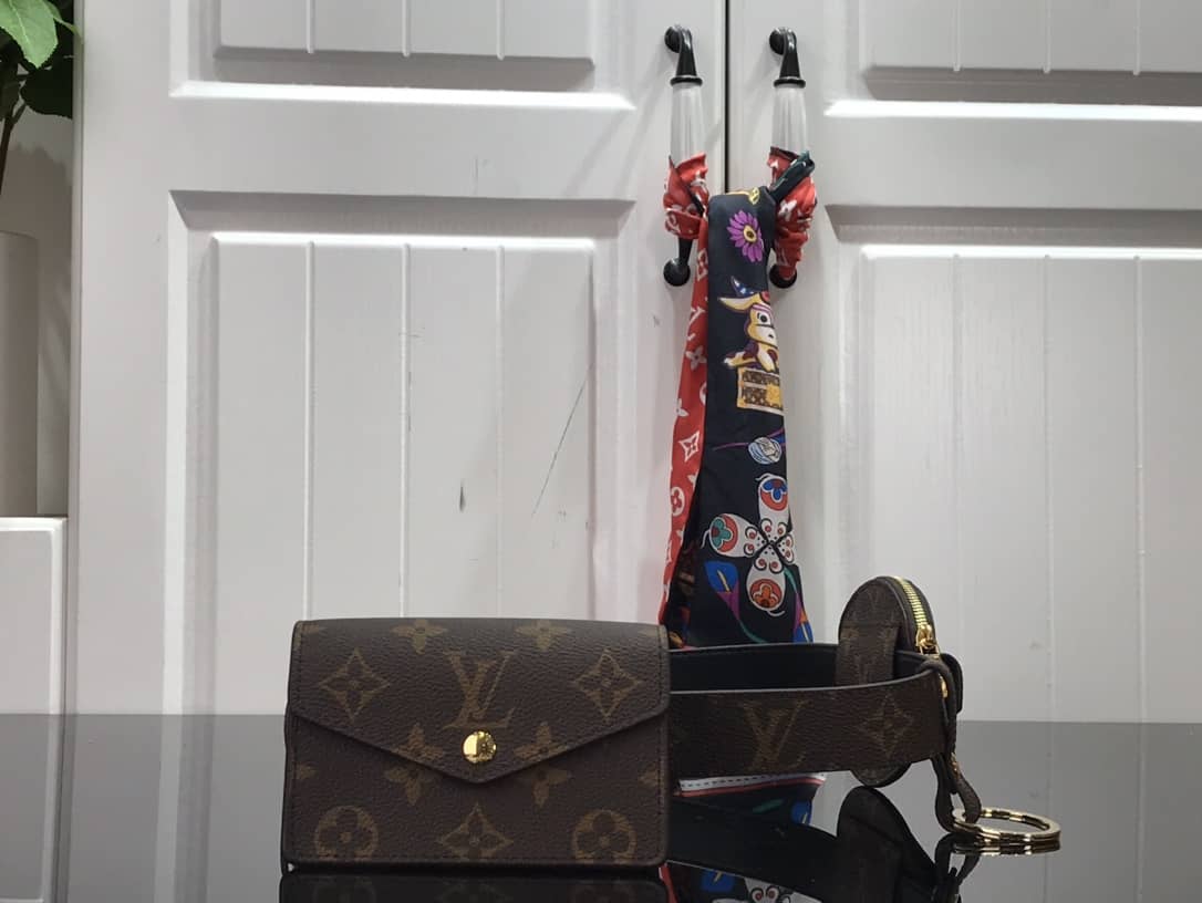 L0vis Vvtt0n Escale Daily Multi Pocket 30mm Belt Yellow Replica M0253Y