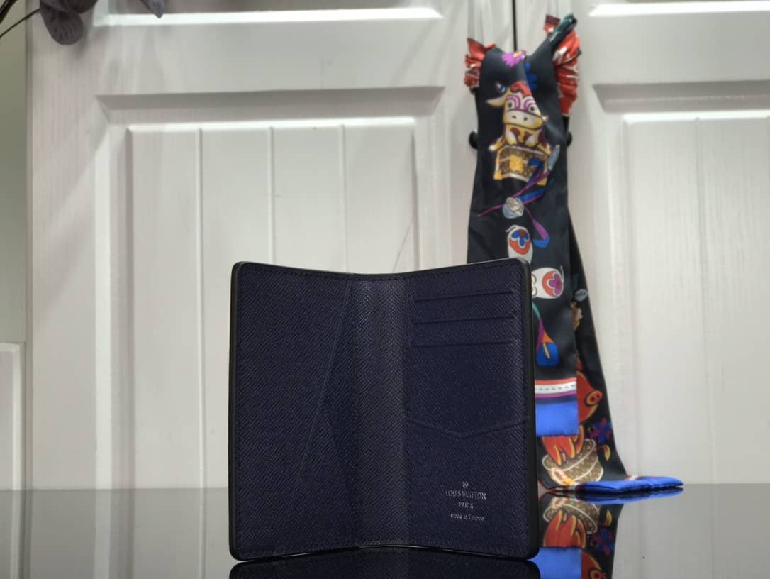 L0vis Vvtt0n Pocket Organizer Damier Graphite Epi Leather Replica Blue M69536