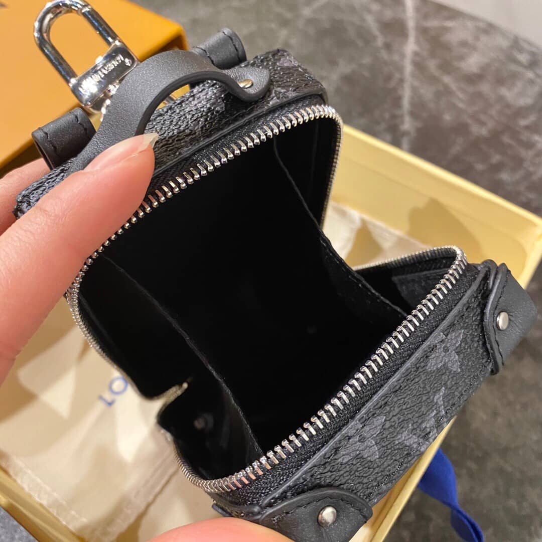 L0vis Vvtt0n Porto Cre Trank Case Monogram Eclipse Replica Backpack Black M80221