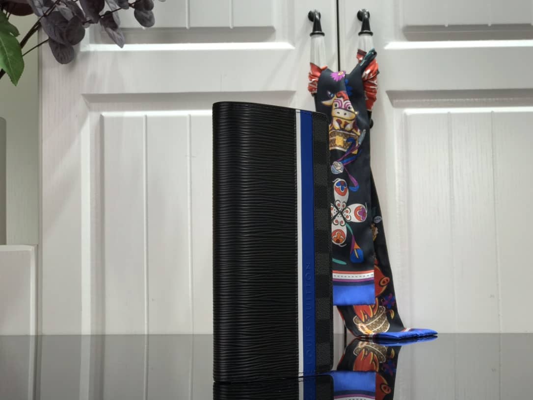 L0vis Vvtt0n Wallet Dupe Zippy Epi Damier Graphite M69539