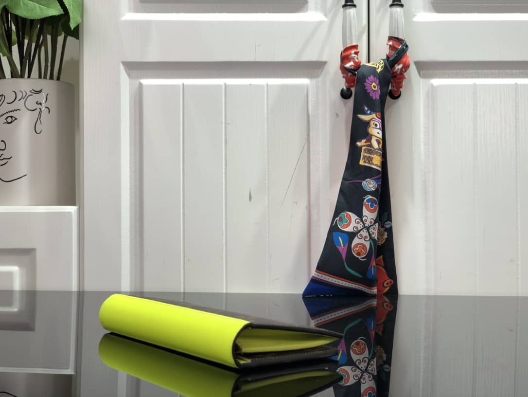 L0vis Vvtt0n Monogram Long Leather Brazza Wallet Replica Yellow M80790