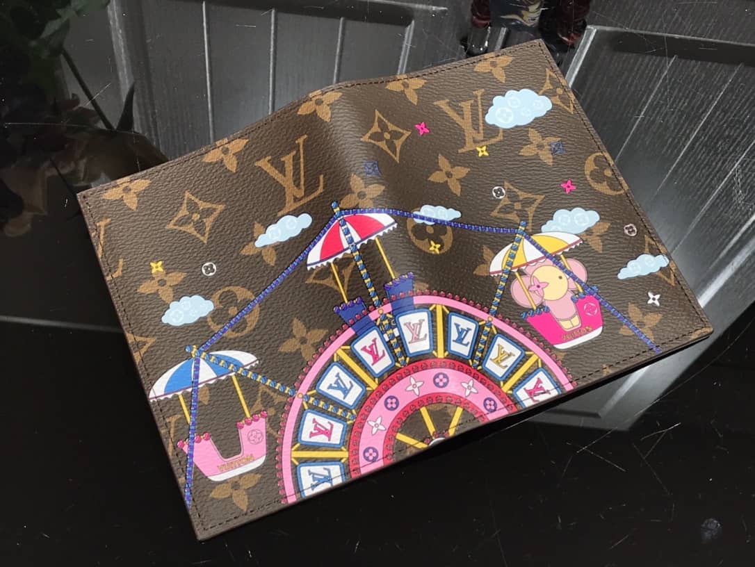 l0vis vvtt0n christmas u1u1enne monogram passport cover replica m69746