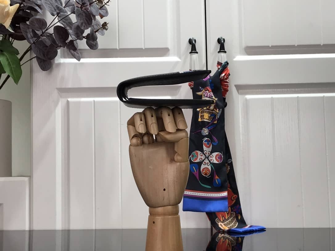 L0vis Vvtt0n Epi Damier Graphite Multiple Replica Wallet Black M69538