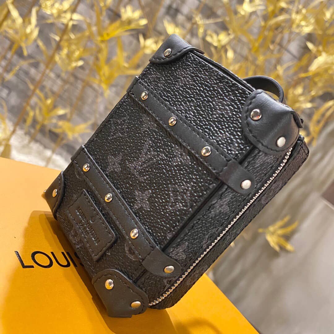 L0vis Vvtt0n Porto Cre Trank Case Monogram Eclipse Replica Backpack Black M80221