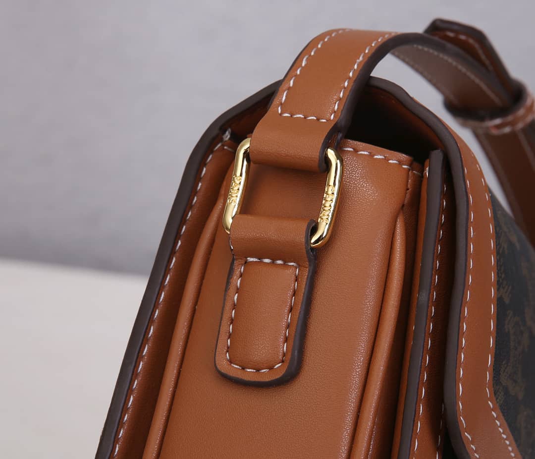 Ce1i*e Small Besace 16 Cowhide Replica Saddle Bag