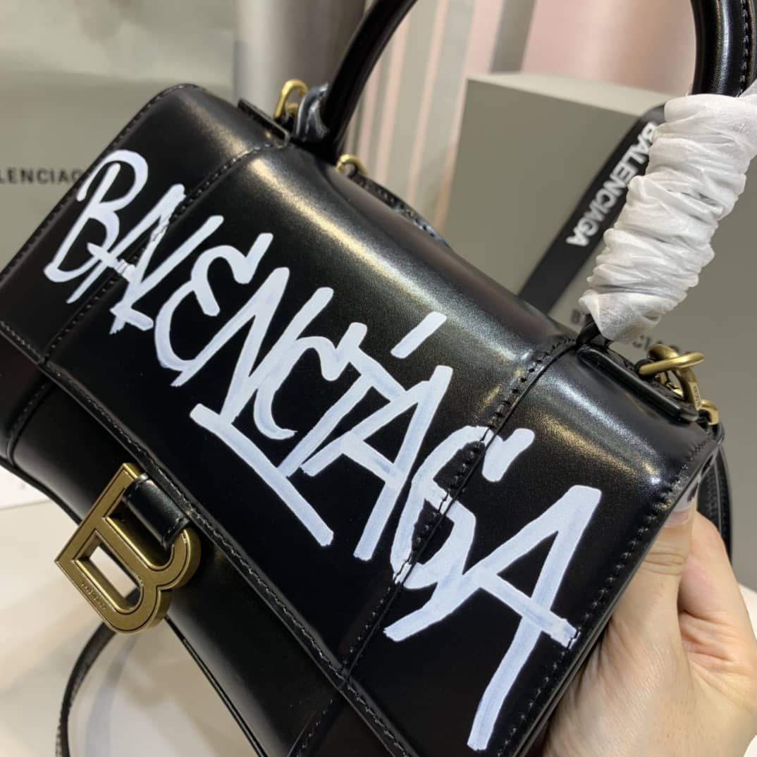 Ba1en*iaga Hourglass Leather Top Handle Replica Bag