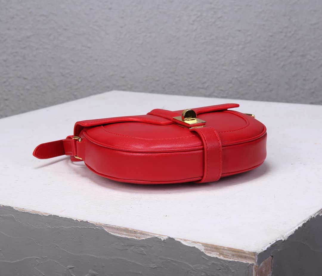 Ce1i*e Small Besace 16 Cowhide Replica Saddle Bag