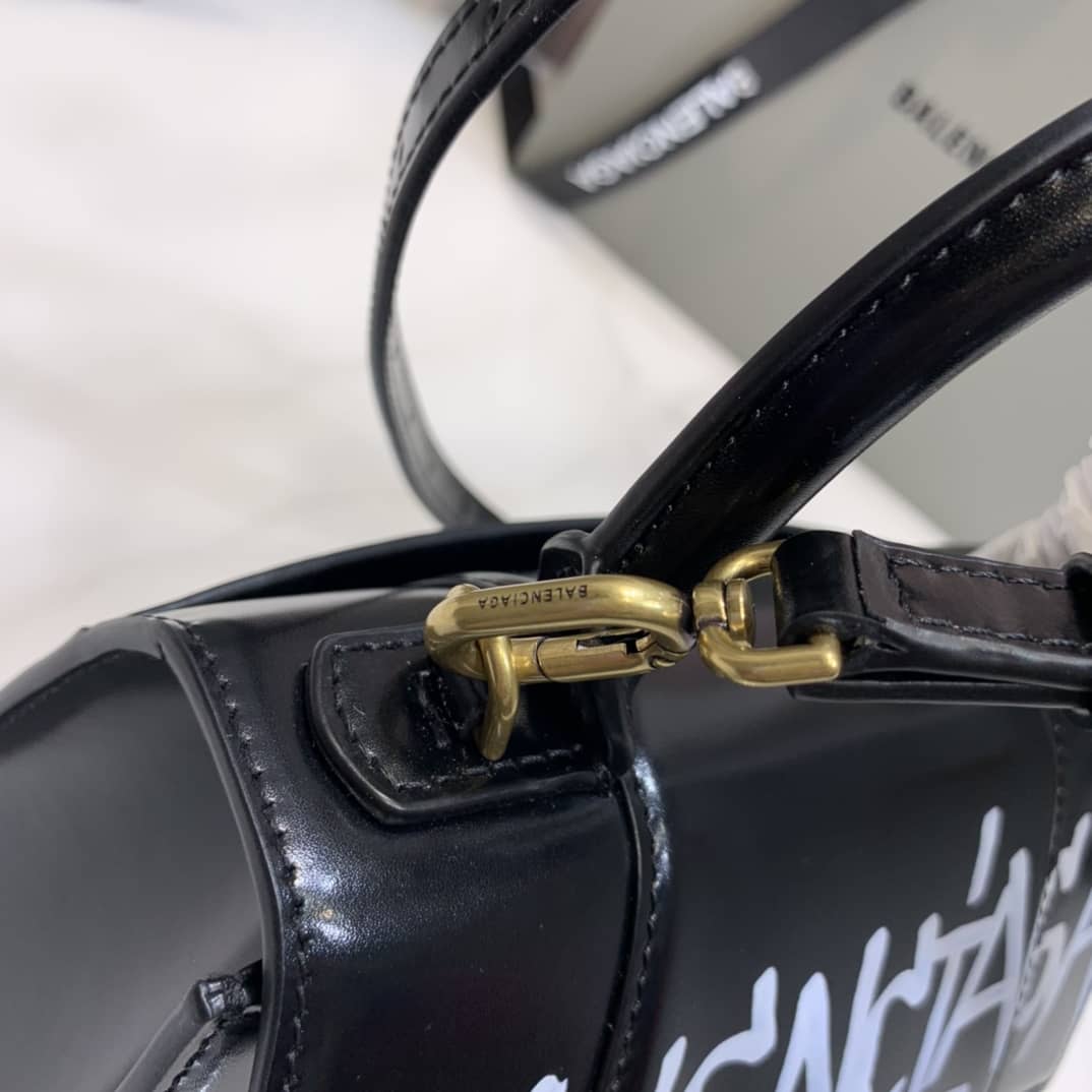 Ba1en*iaga Hourglass Leather Top Handle Replica Bag