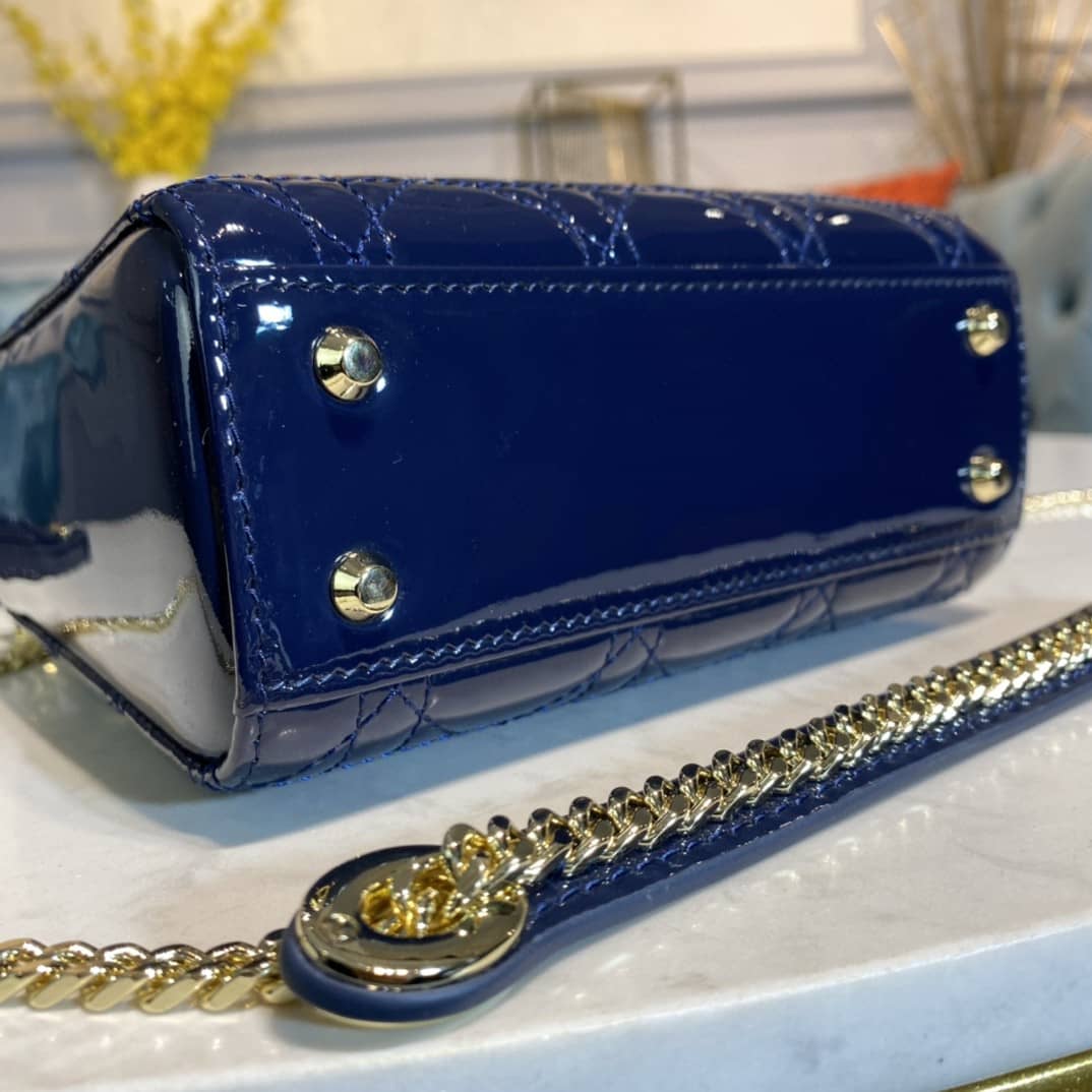 Chr1st1an D10r Lady D10r 17CM Replica Bag