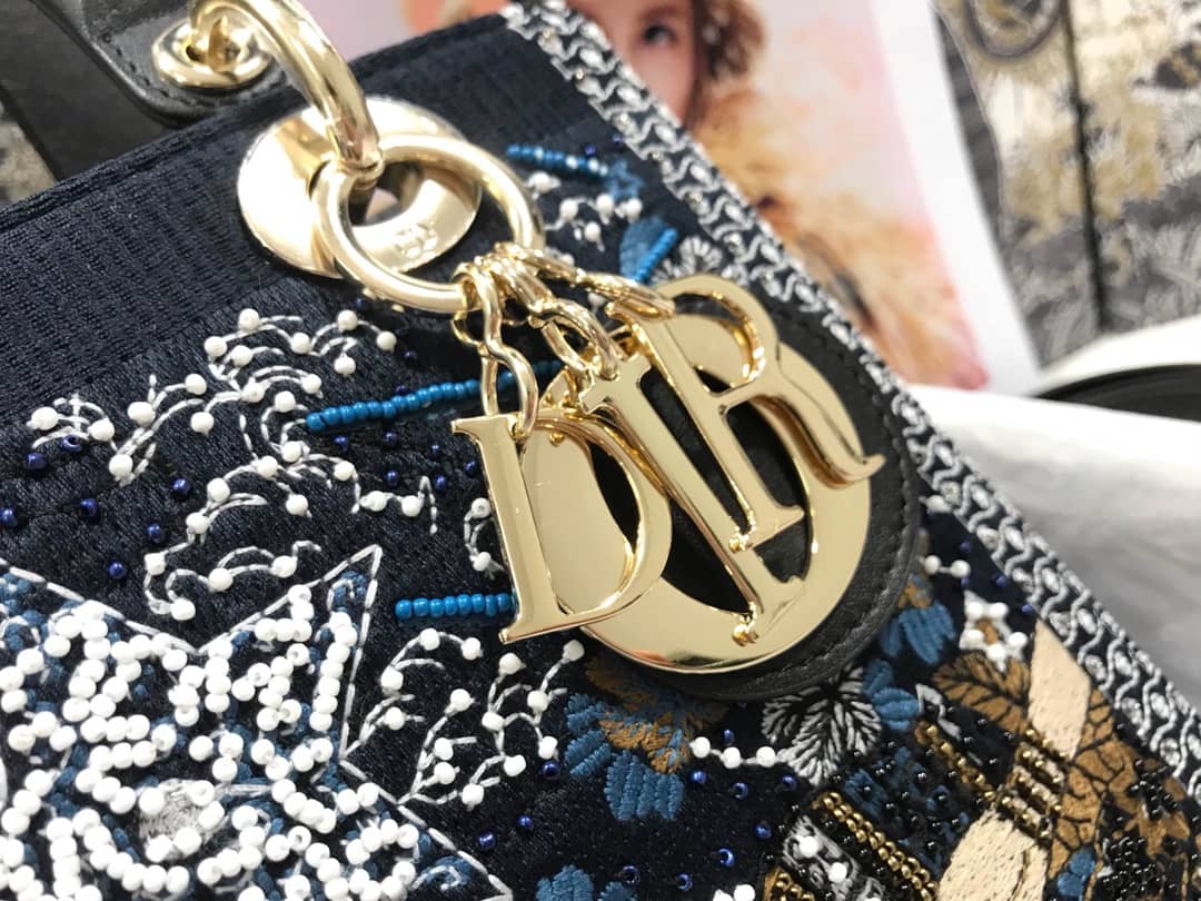 Chr1st1an D10r Lady D10r 24CM Replica Bag