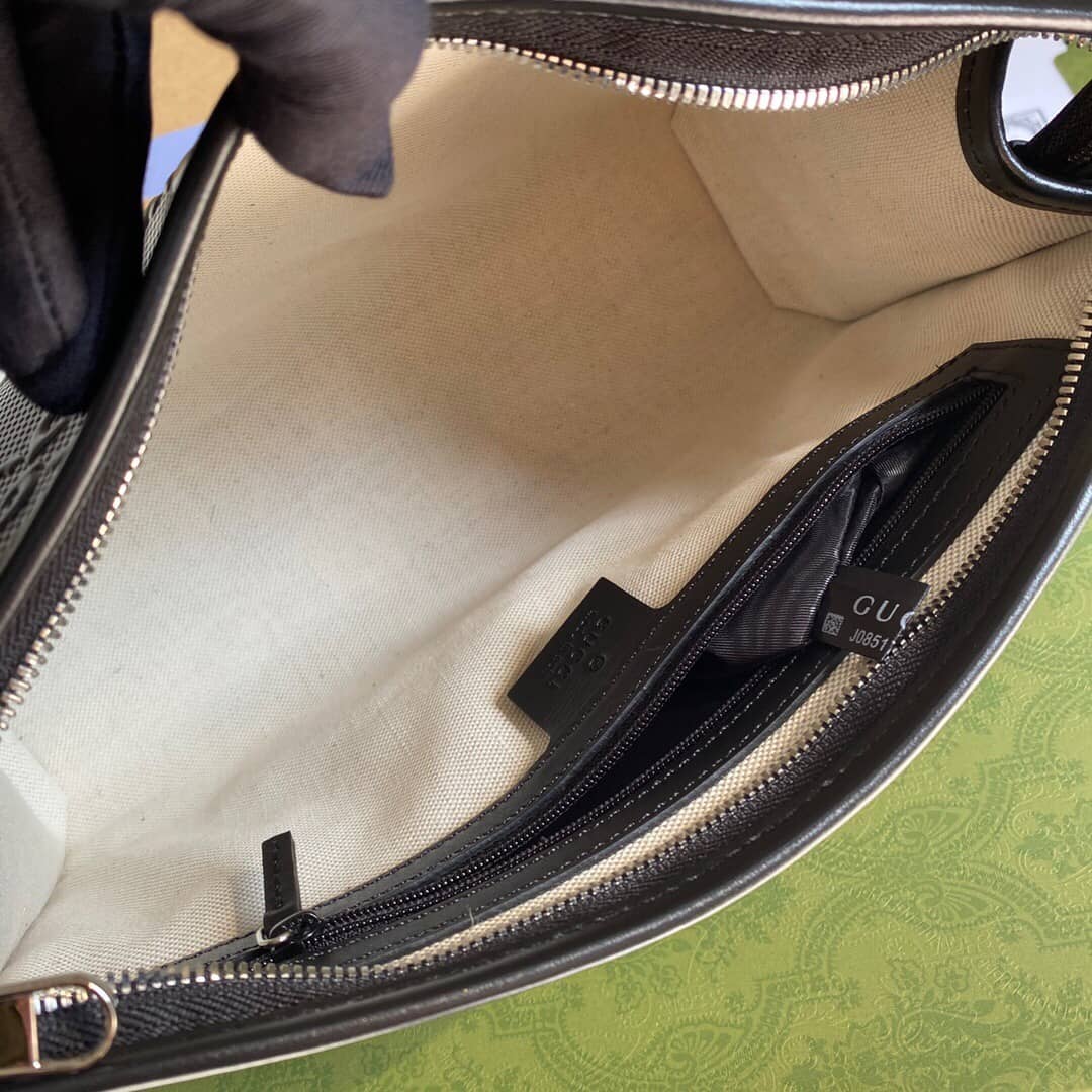 Gvc*1 GG Leather Embossed Cosmetic Case Replica Black 625568