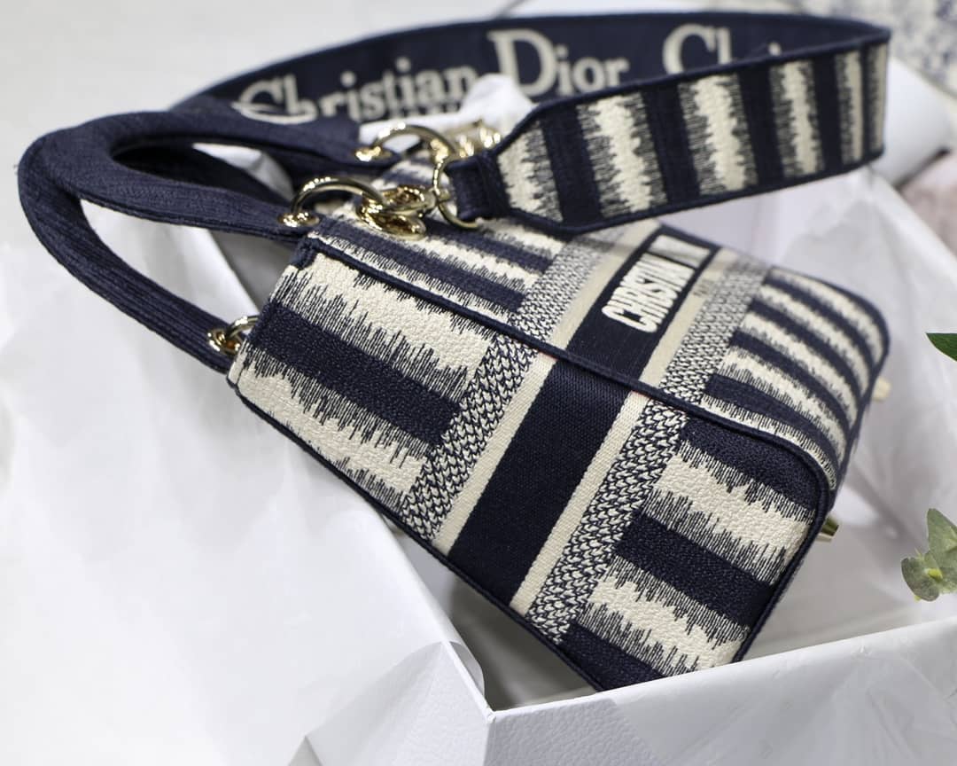 Lady D10r Dupe 24CM Paisley Embroidery Lady D-Lite