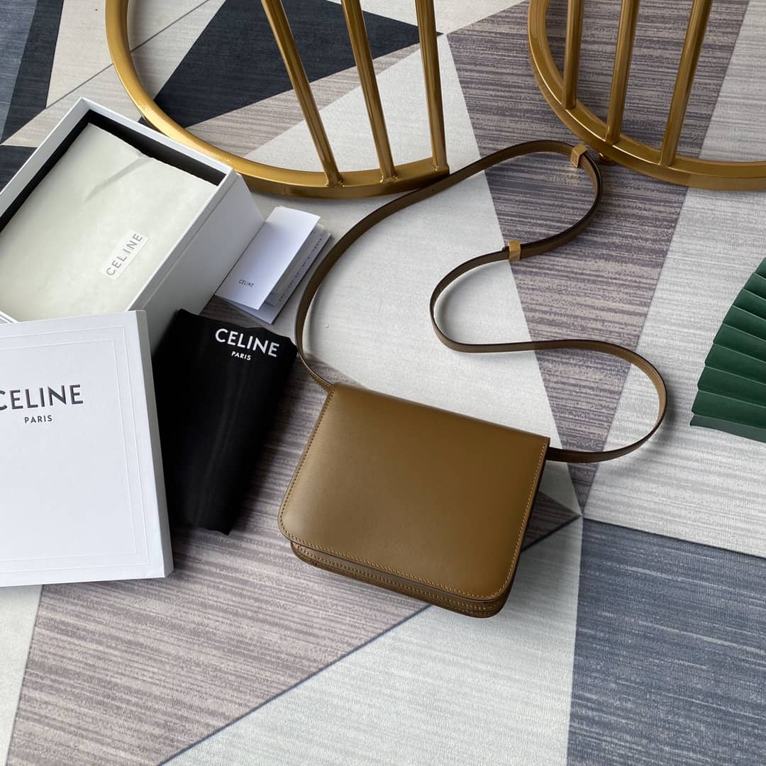 Ce1i*e Bag Dupe Triomphe Teen 18.5CM Replica Calfskin Handbag