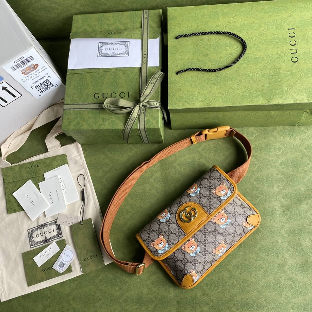 Gvc*1 Doraemon x Gvc*1 Small Belt Bag Replica 647817