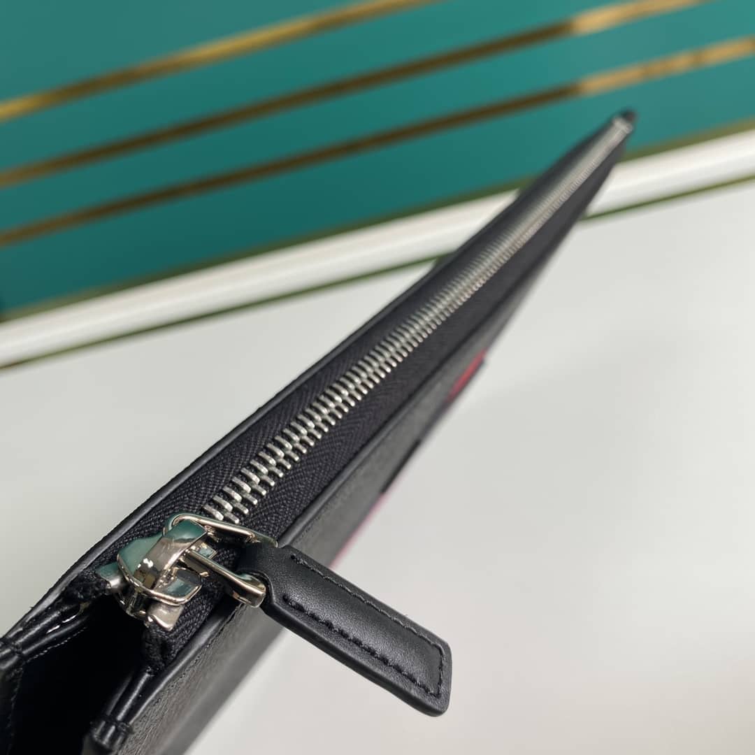 Gvc*1 GG Svp*me PVC Clutch Black Replica 433666