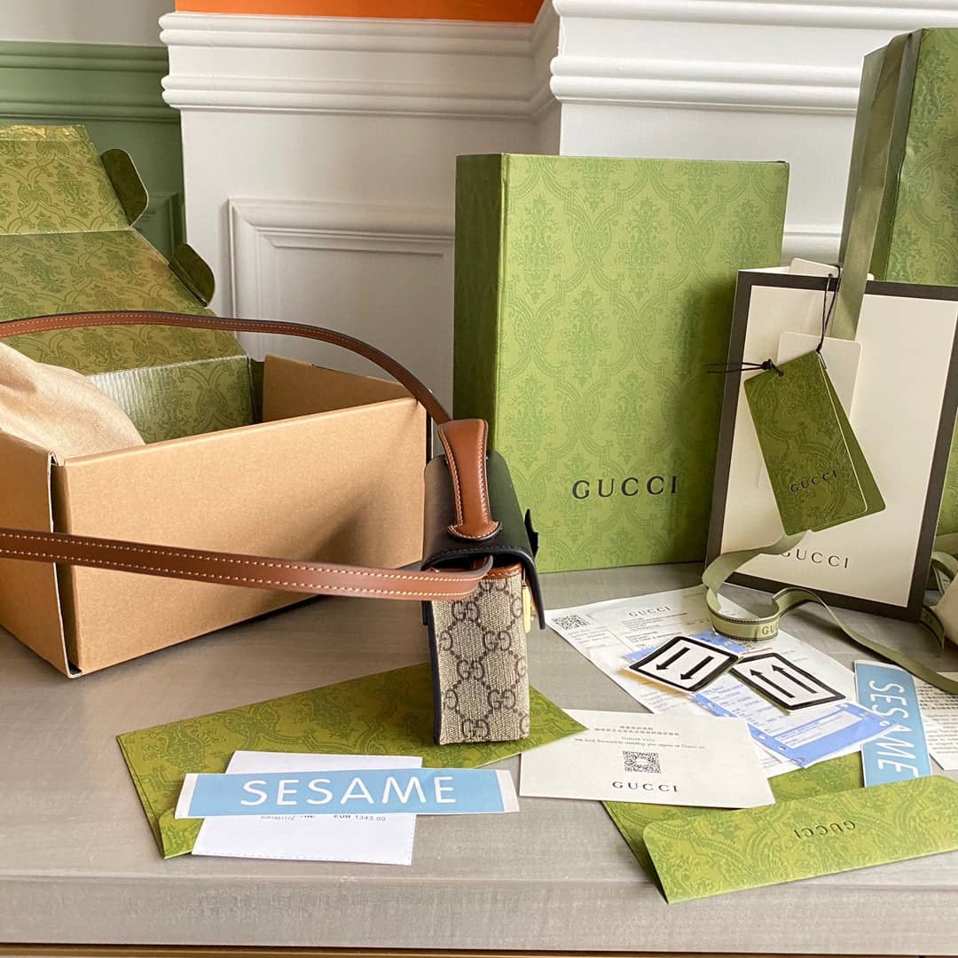 Gvc*1 GG Svp*me Canvas Padlock Mini Shoulder Bag Replica Black 652683