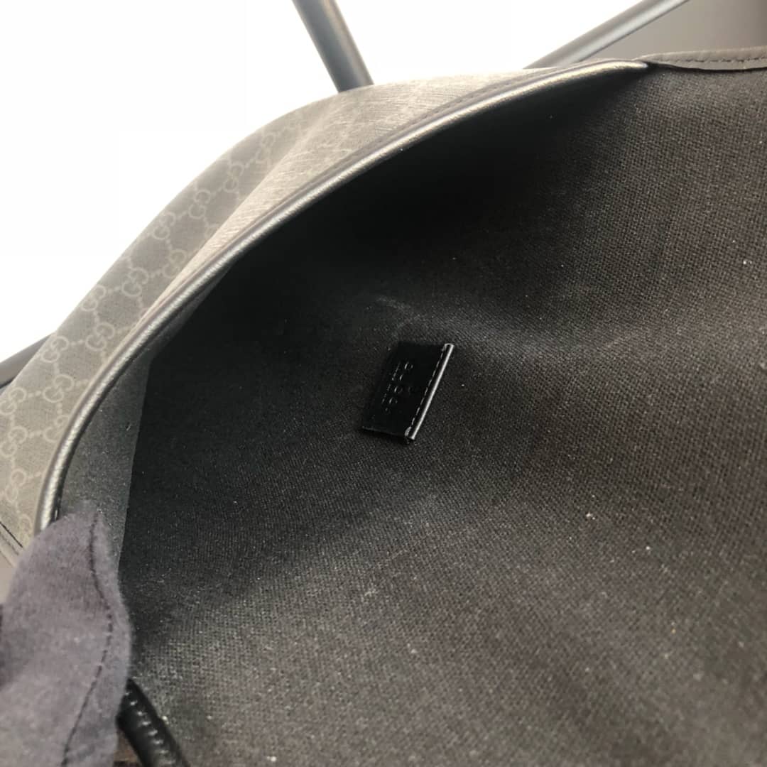 Gvc*1 GG Svp*me Medium Messenger Bag Replica Black 598604